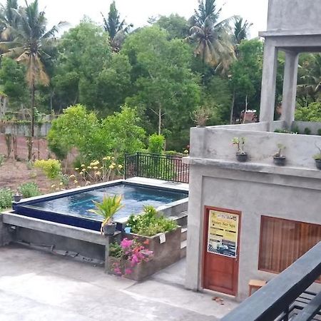 Honeybee Homestay Kuta  Buitenkant foto